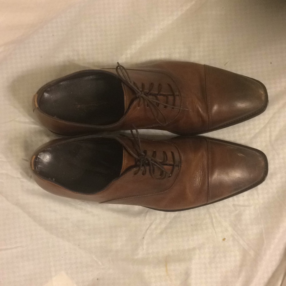 Santoni’s